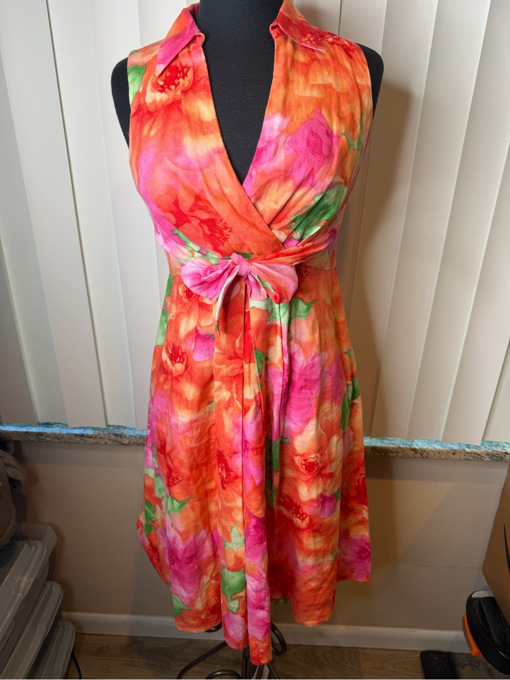 Jones New York Women's Black Floral Print Slit MIDI Dress Size 4P